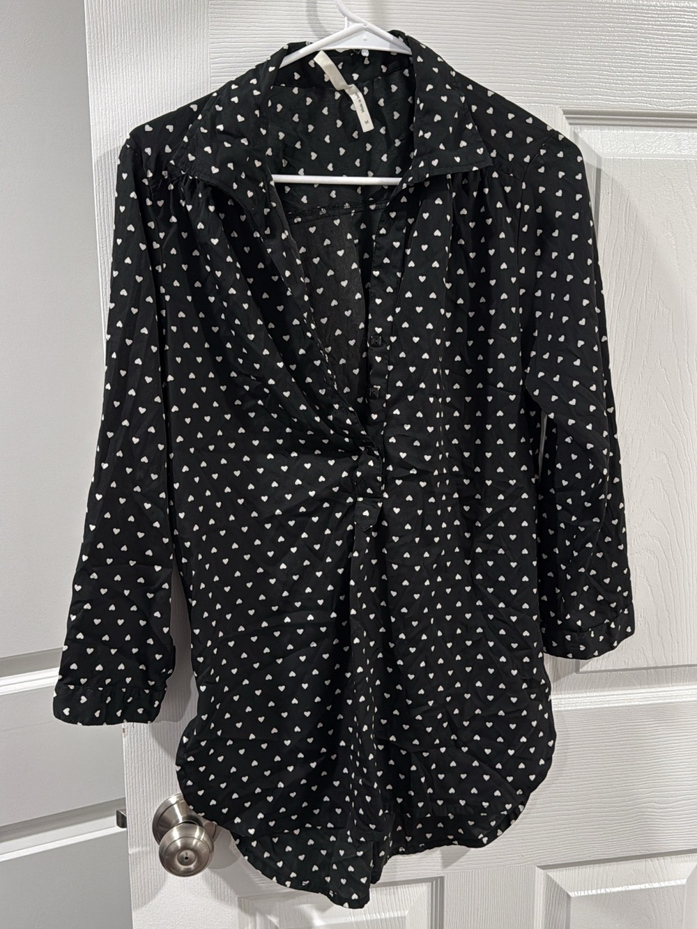 Women's Black Heart-Print Twist Front Blouse